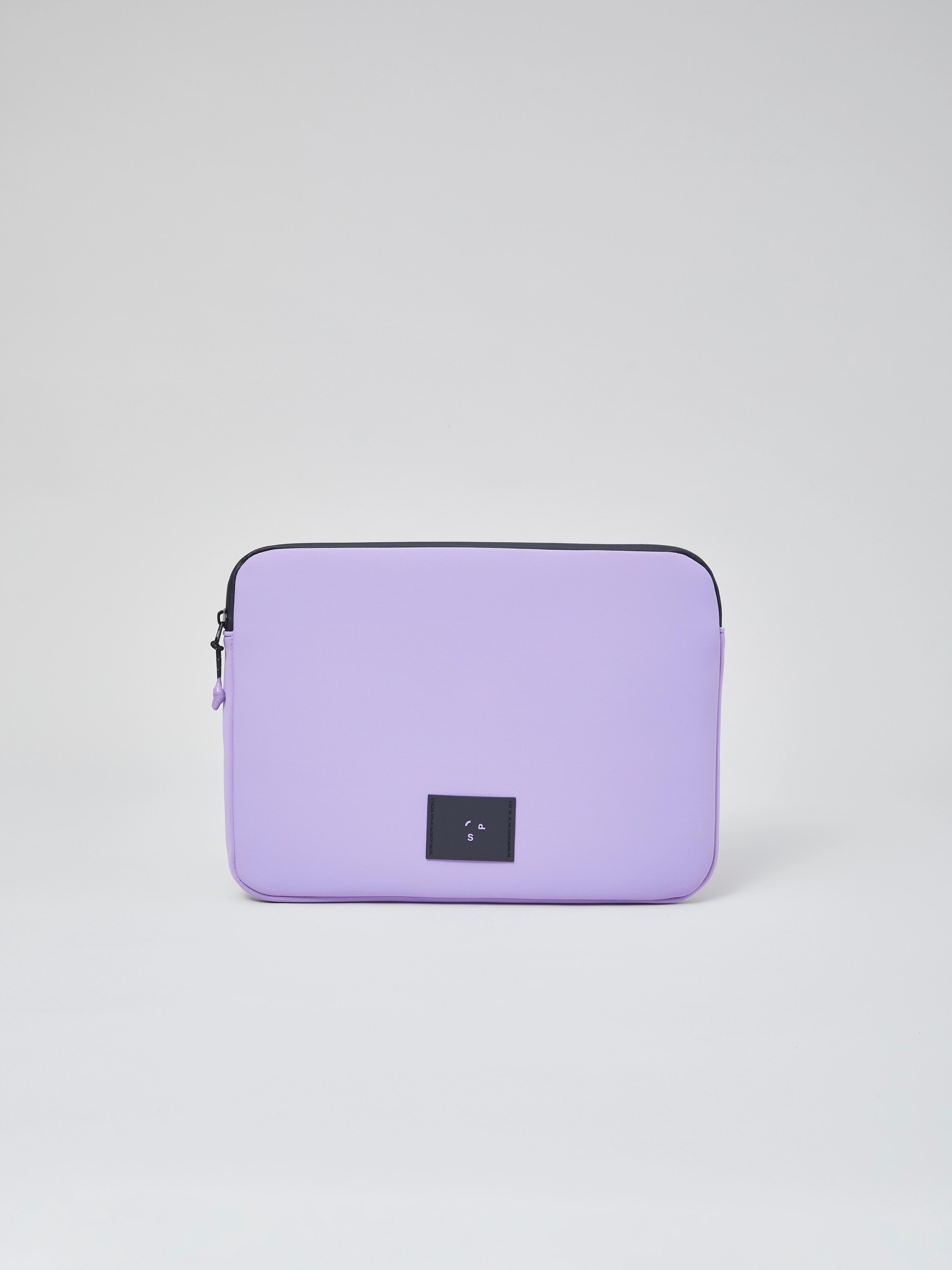 https://s3.amazonaws.com/a.storyblok.com/f/247851/7ee532b423/laptop_sleeve_14_purple_44.webp